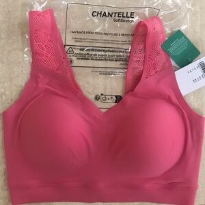 NWT Chantelle SoftStretch Coral Bralette
